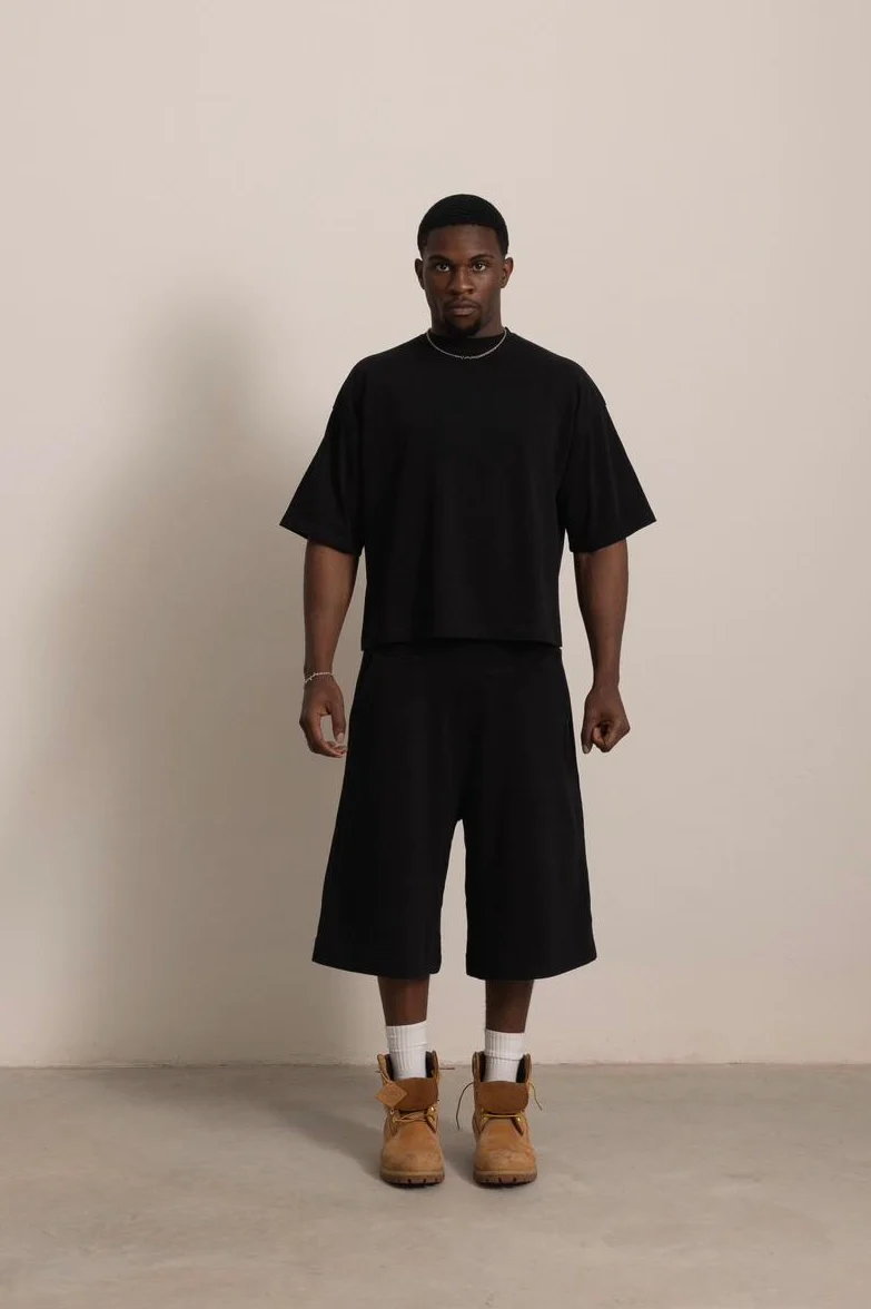 BLACK EVERYDAY TEE - Image 3