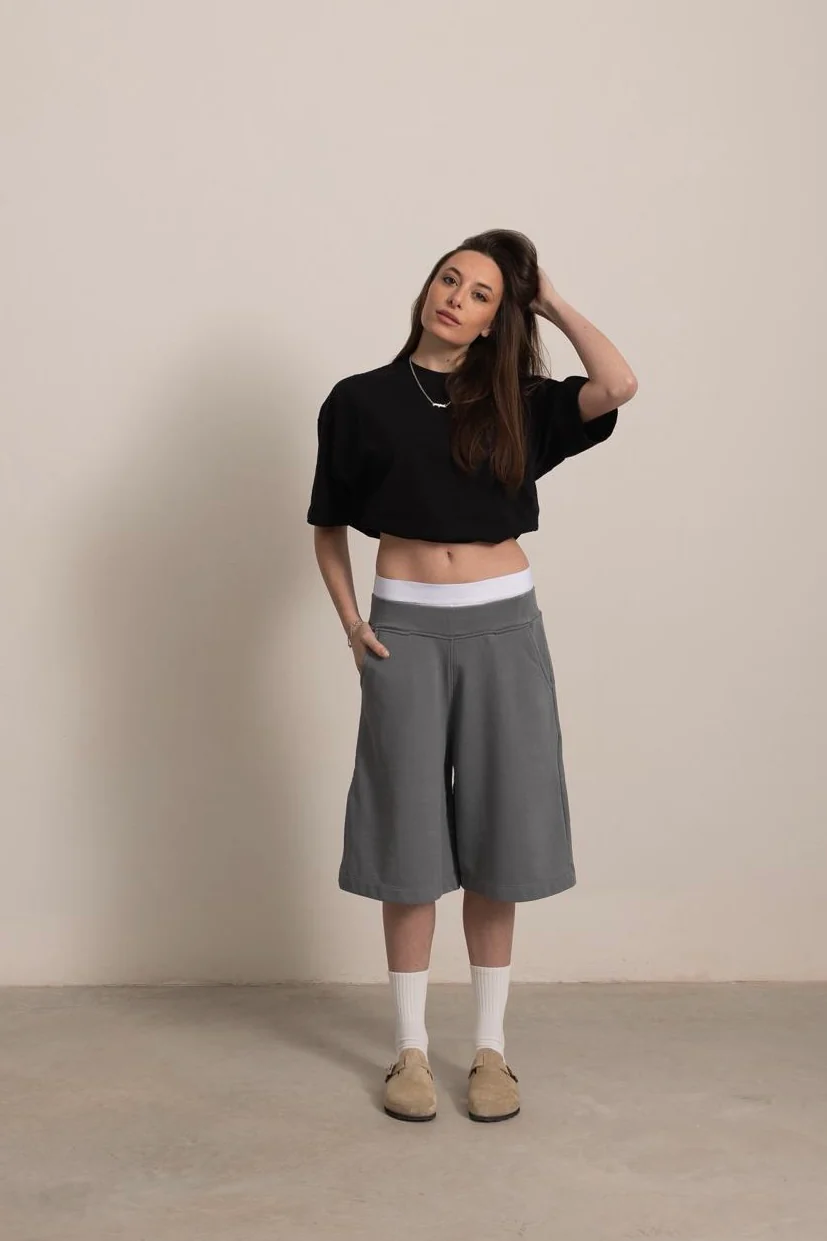 BLACK EVERYDAY TEE - Image 4