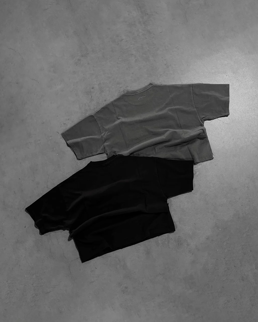BLACK EVERYDAY TEE - Image 6