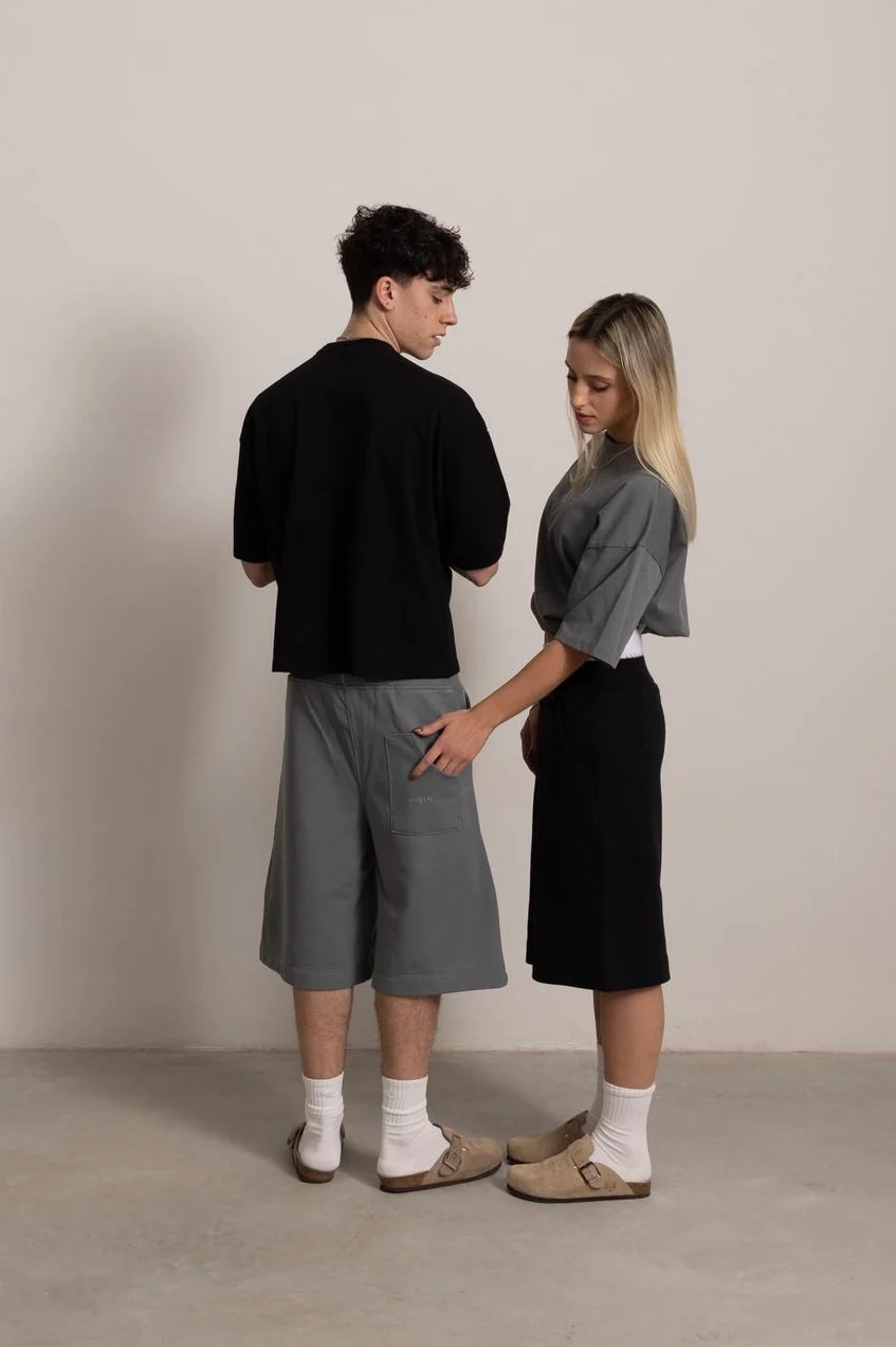 BLACK EVERYDAY TEE - Image 7