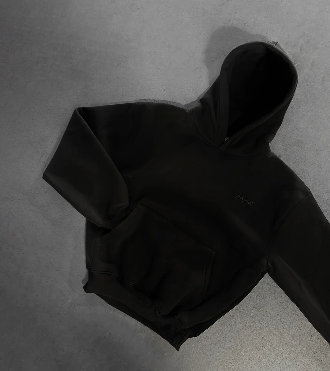 BLACK HOODIE - Image 3