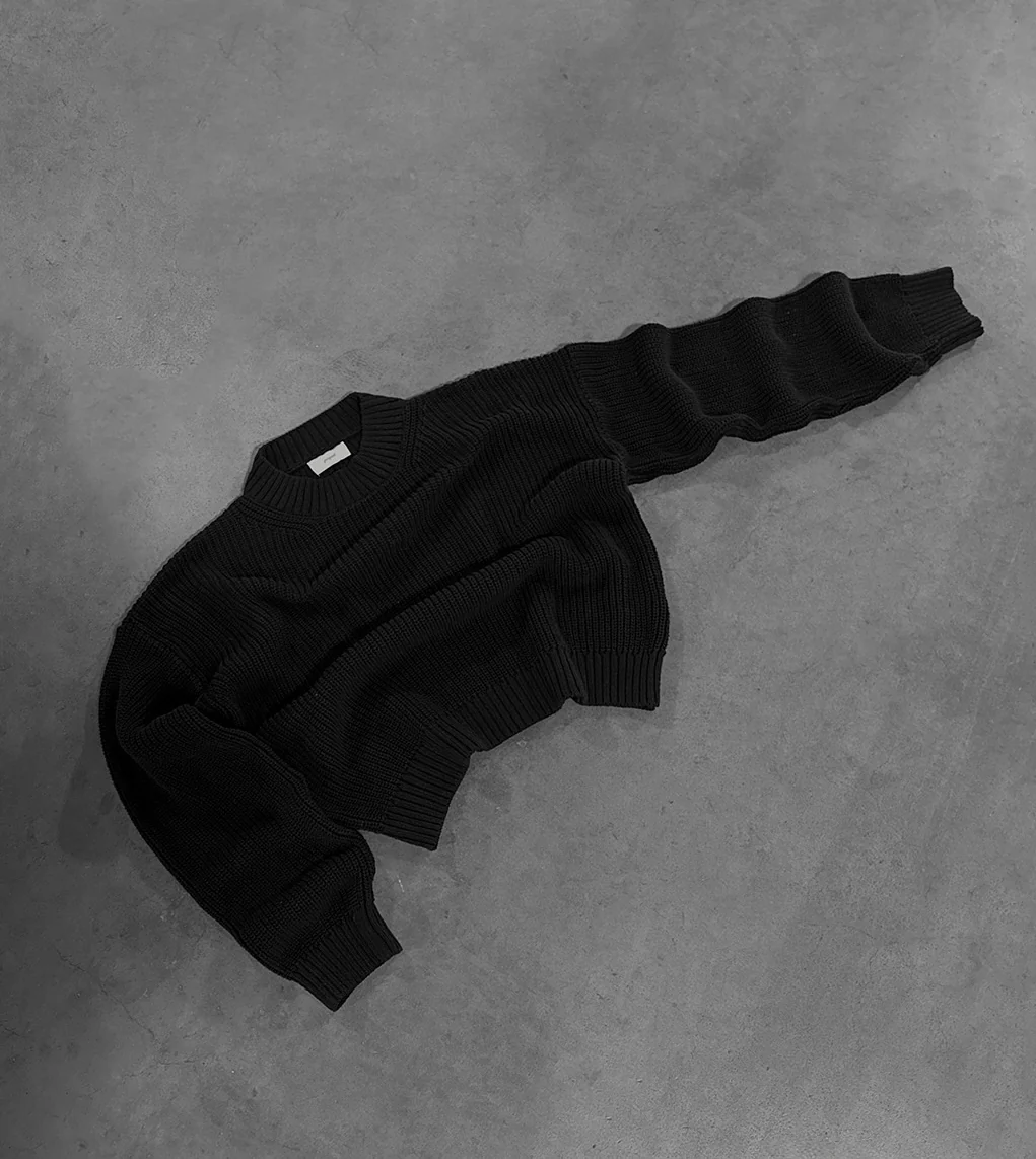 BLACK "P" KNIT - Image 4