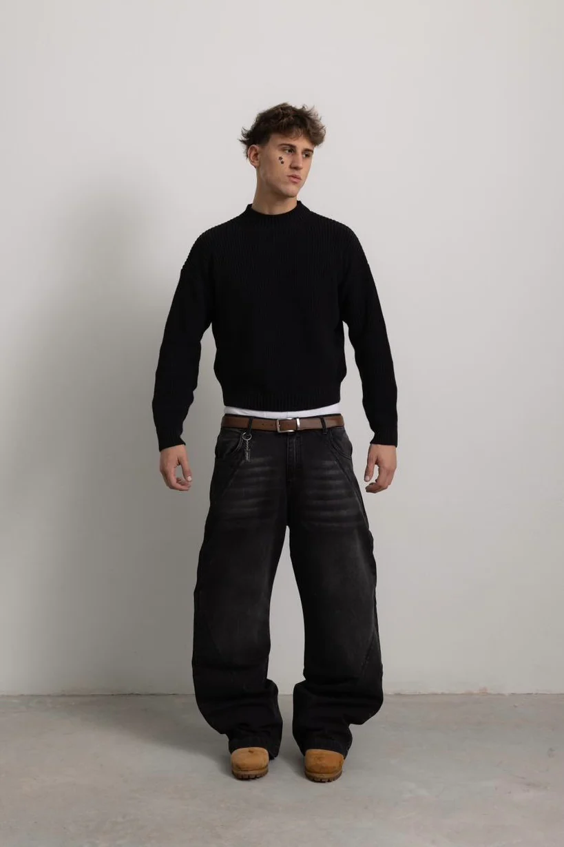 BLACK "P" KNIT - Image 6