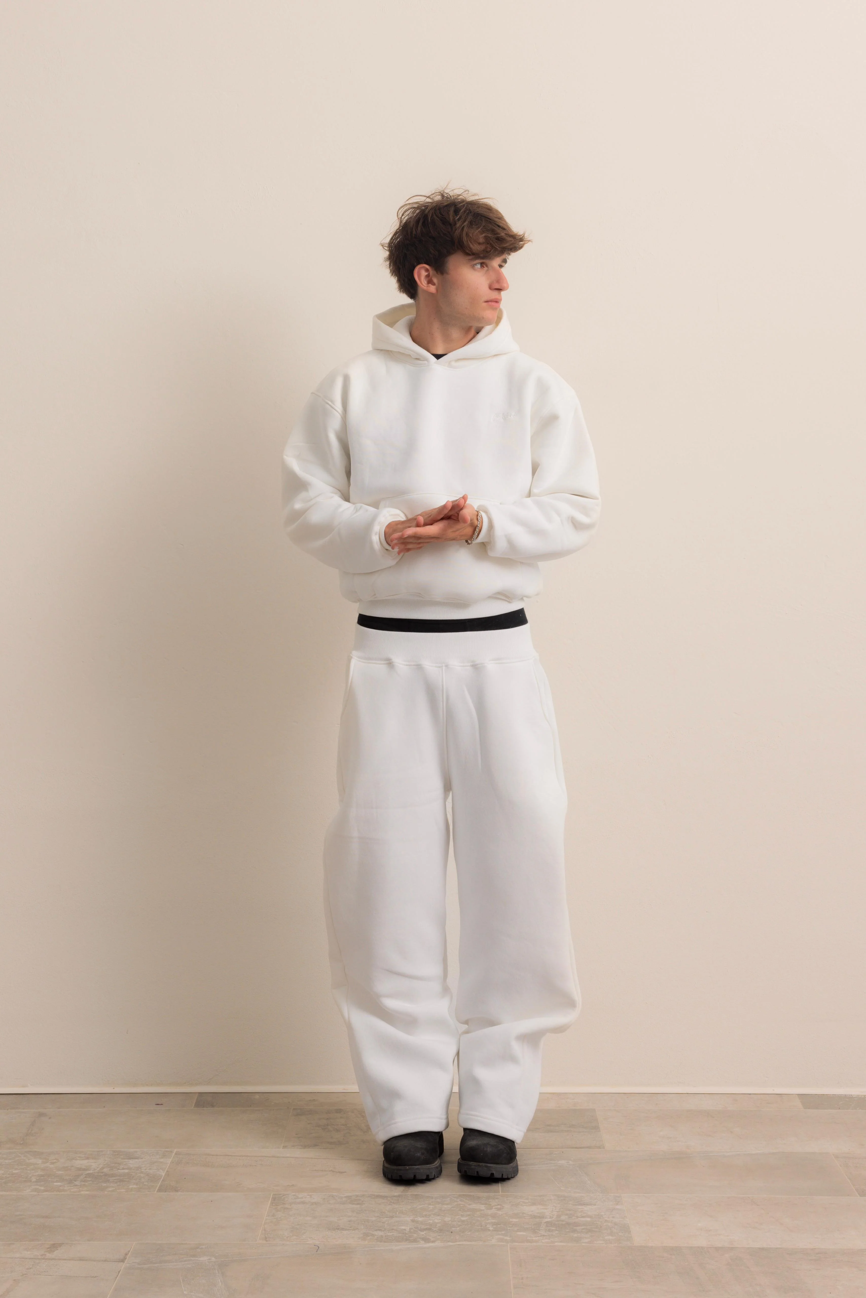 CREAM HOODIE - Image 6