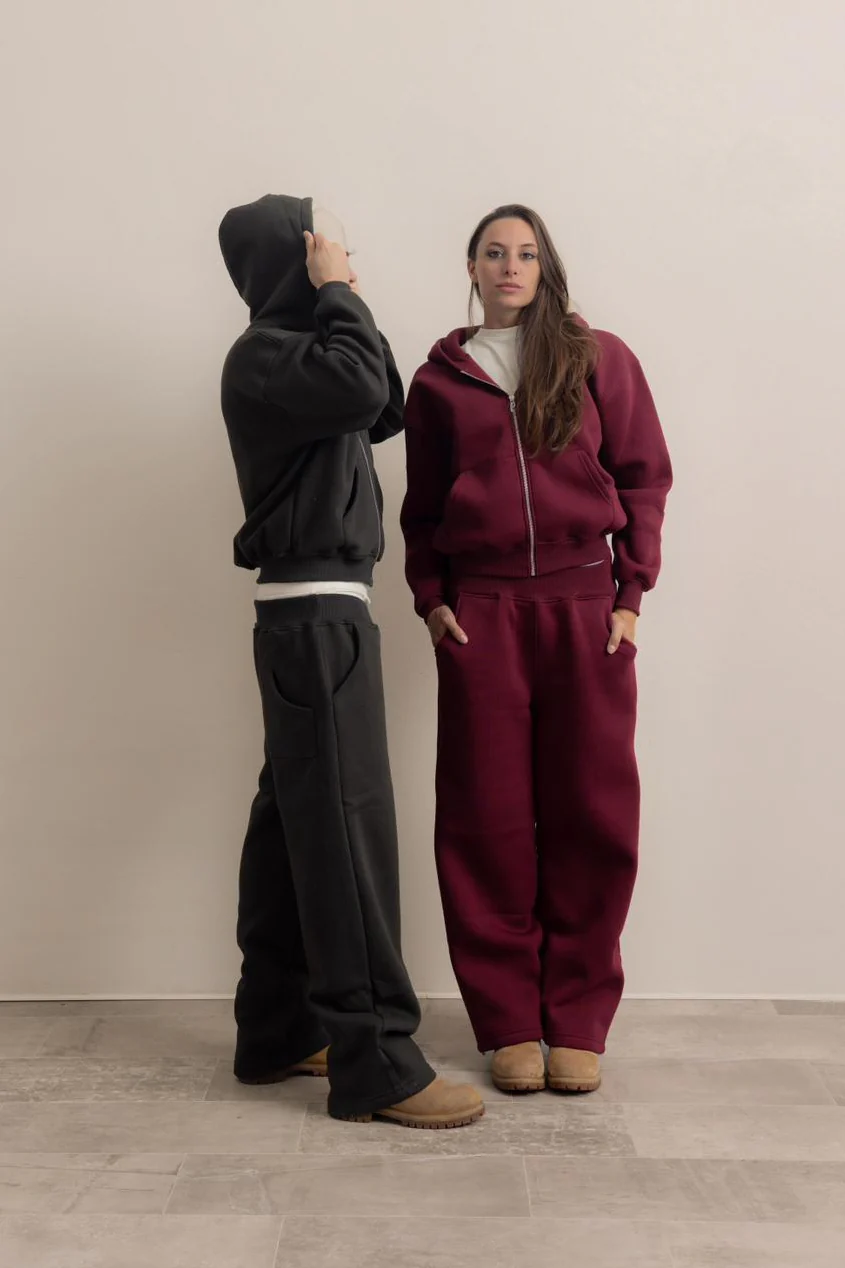 BORDEAUX ZIP HOODIE - Image 9