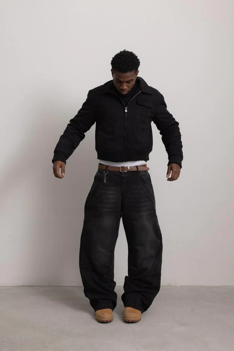 CARBON BLACK "P" LINES DENIM JEANS - Image 16