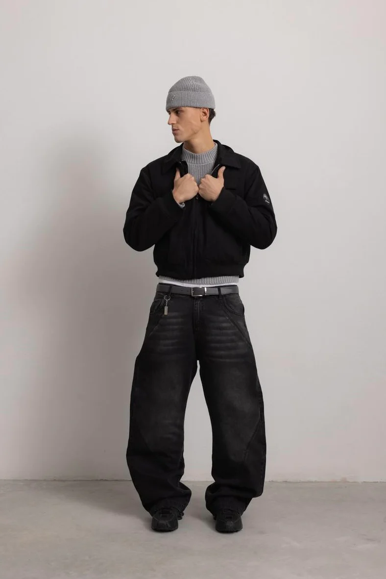 GREY "P" BEANIE - Image 5
