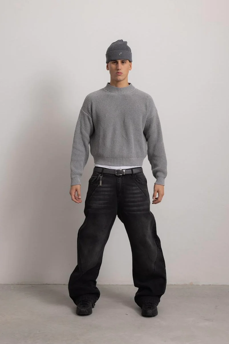 GREY "P" KNIT - Image 10