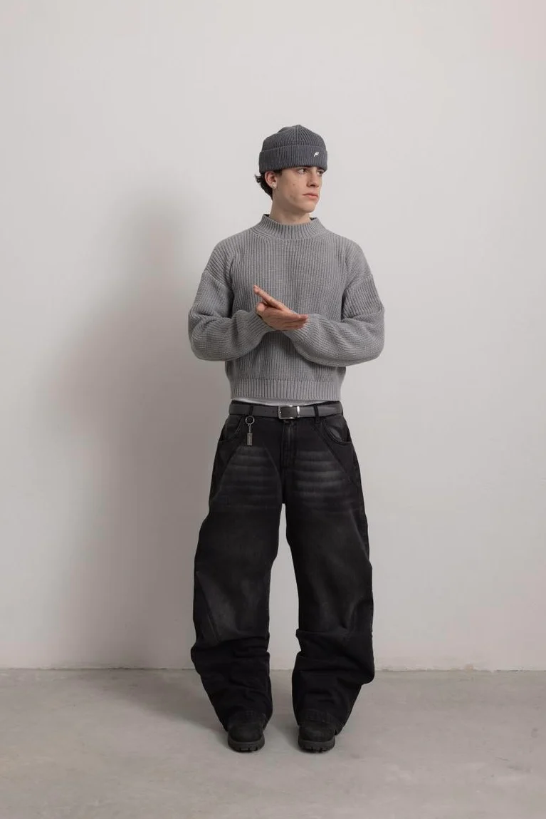 GREY "P" KNIT - Image 8
