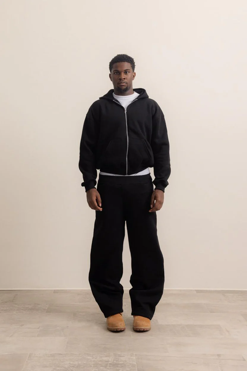 BLACK ZIP HOODIE - Image 4
