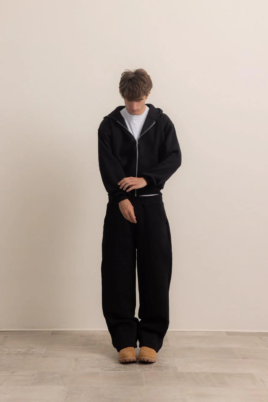 BLACK ZIP HOODIE - Image 5