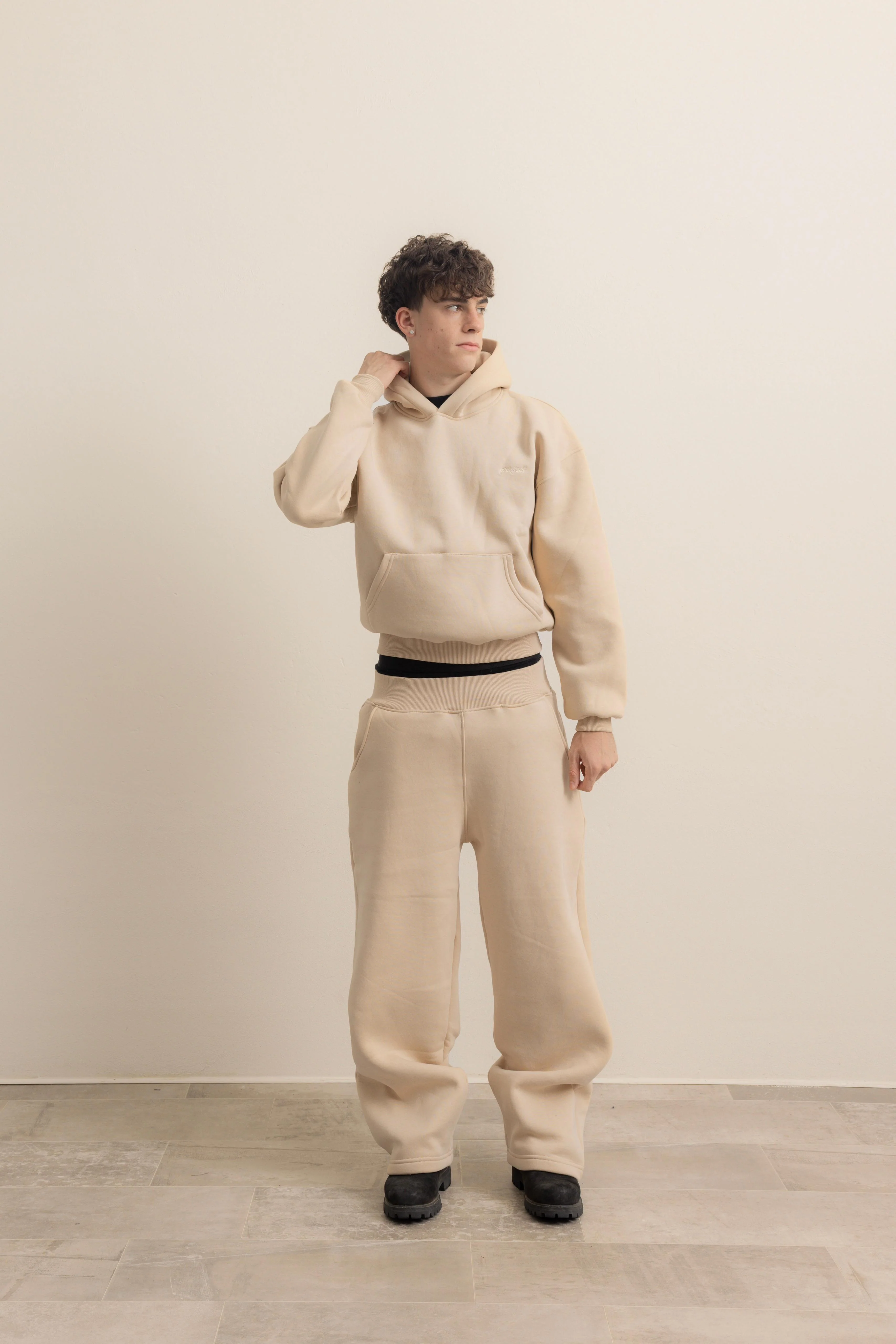 IVORY HOODIE - Image 4