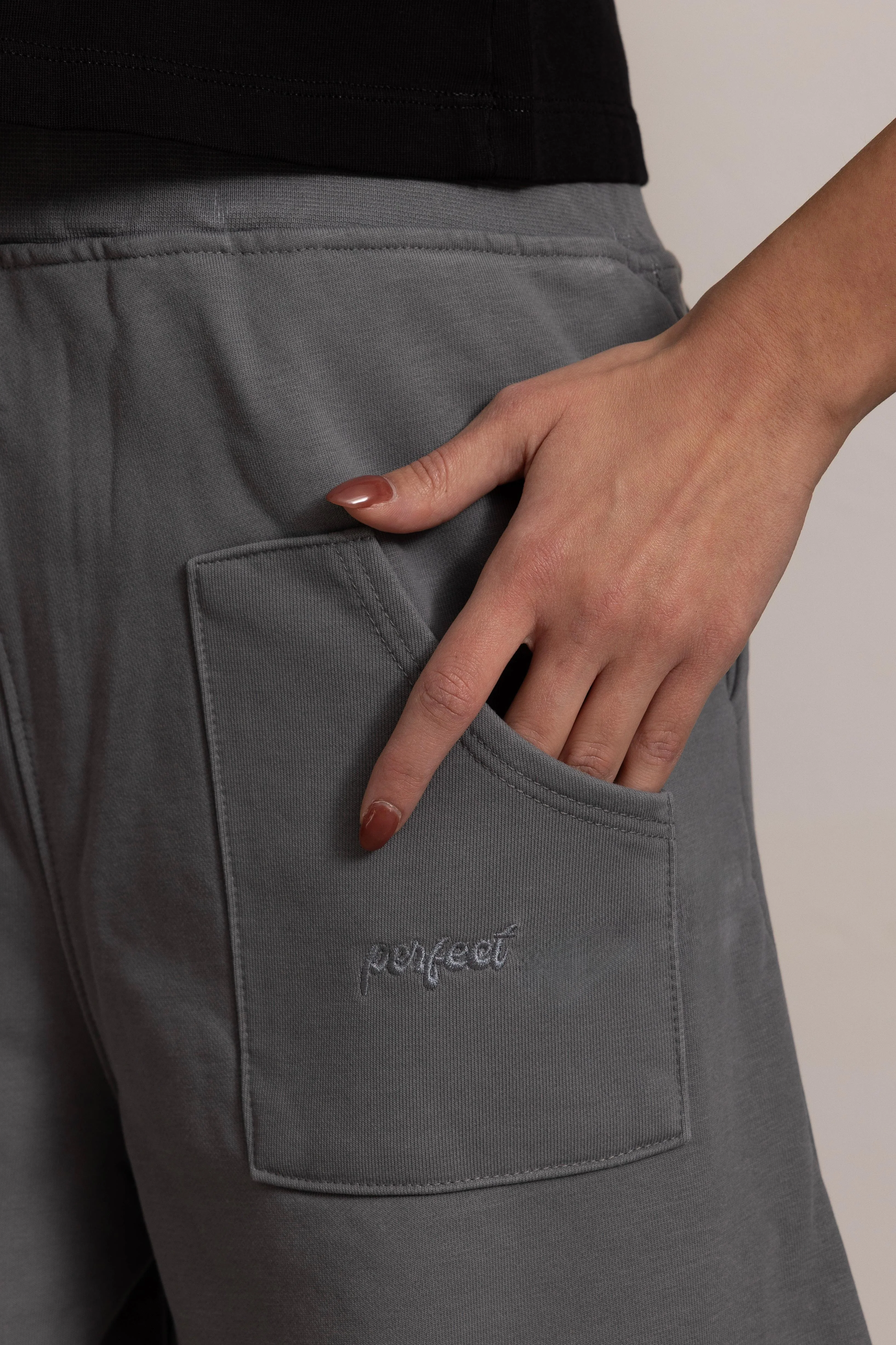 STONE GREY EVERYDAY SHORT - Image 7
