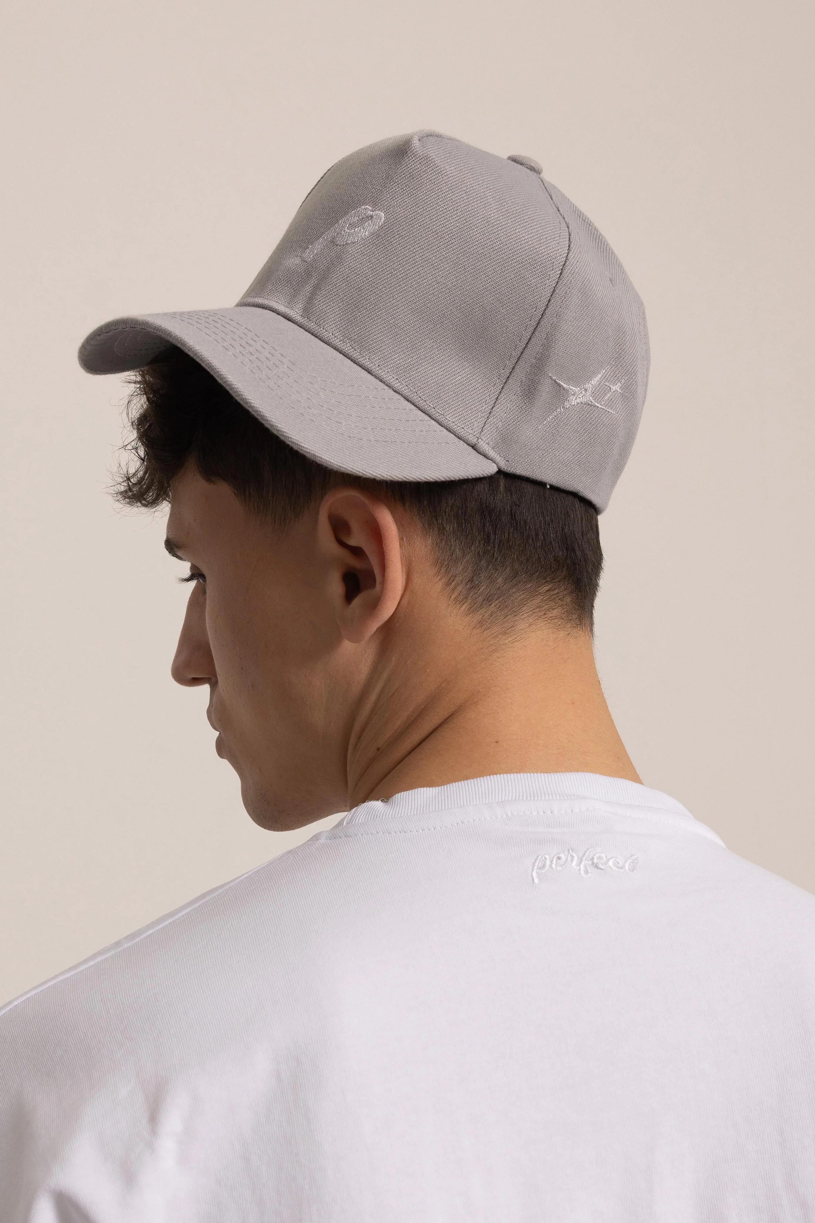 WHITE EVERYDAY TEE - Image 7