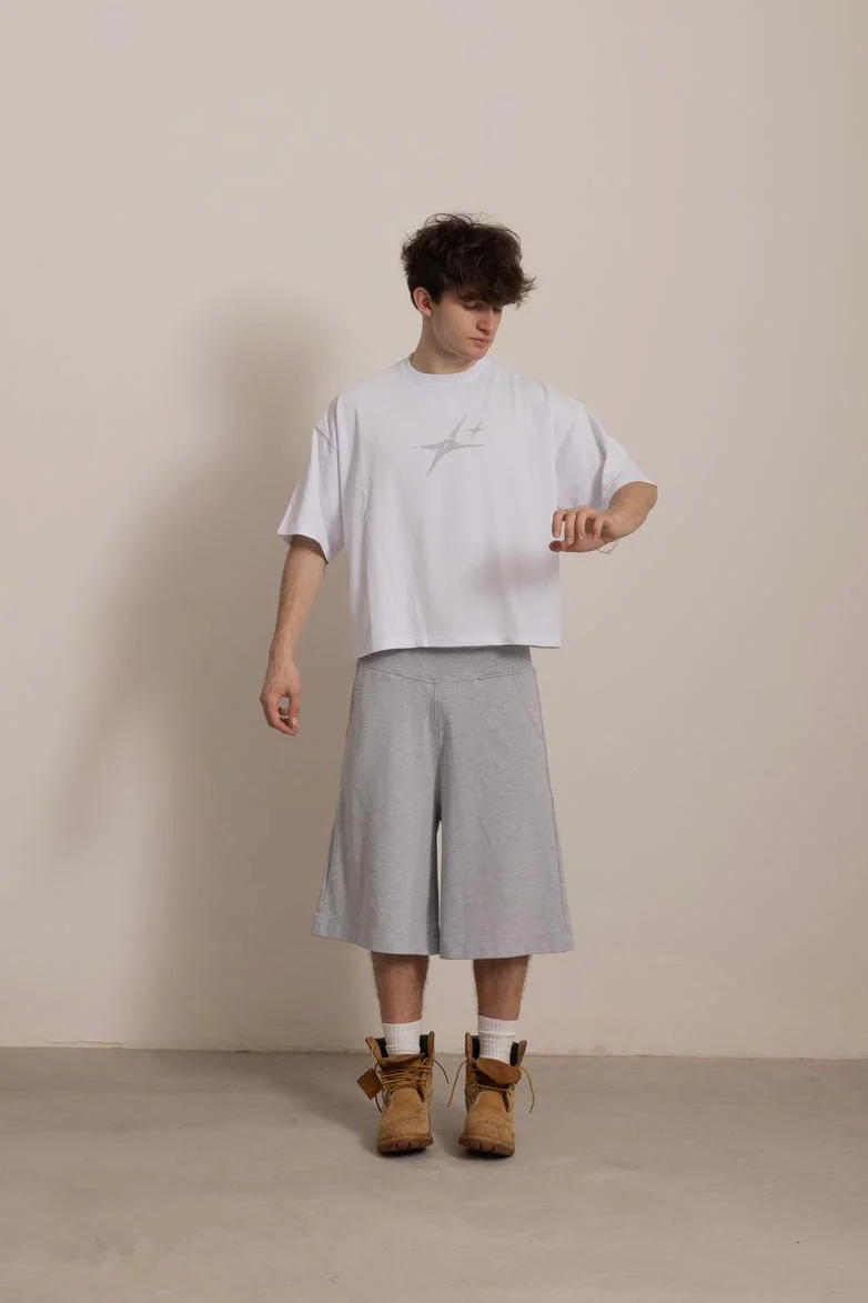 WHITE "P" STAR TEE - Image 4