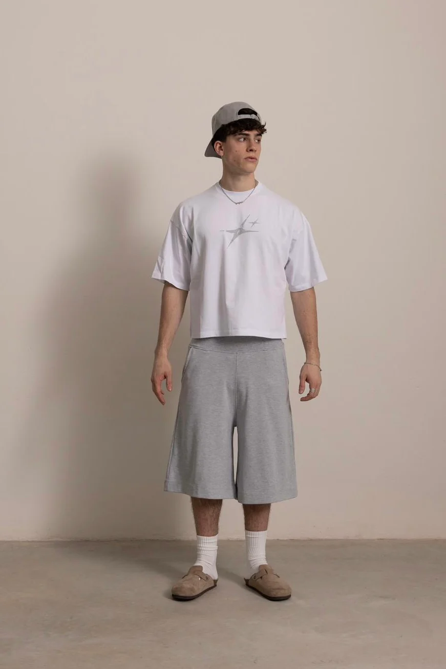 WHITE "P" STAR TEE - Image 6
