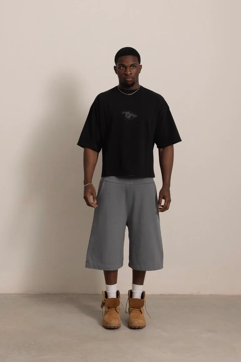 BLACK "P" VISION TEE - Image 4
