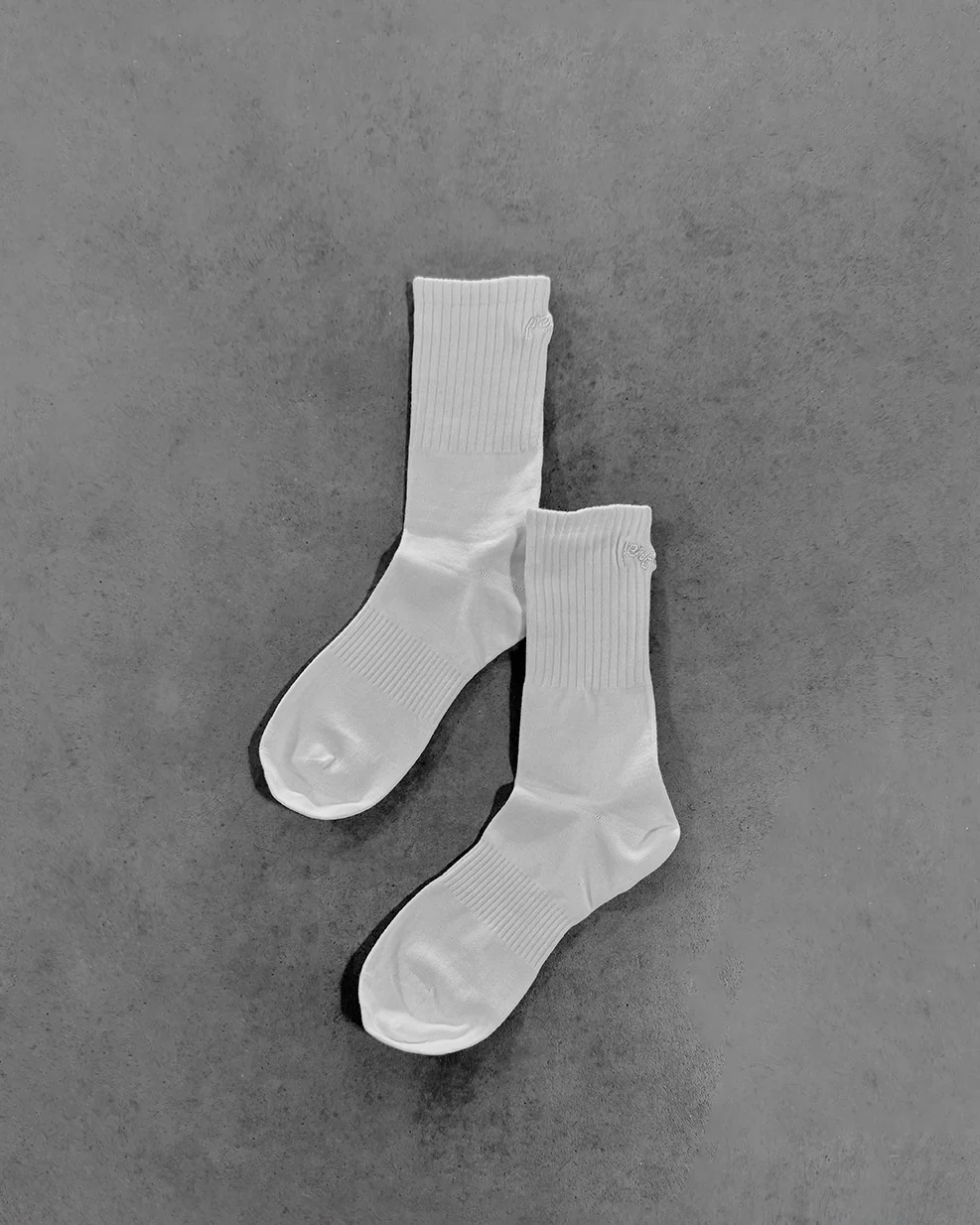 WHITE PERFECT SOCKS